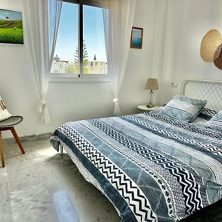Bright Apartment 300M From The Beach Sitio de Calahonda Esterno foto