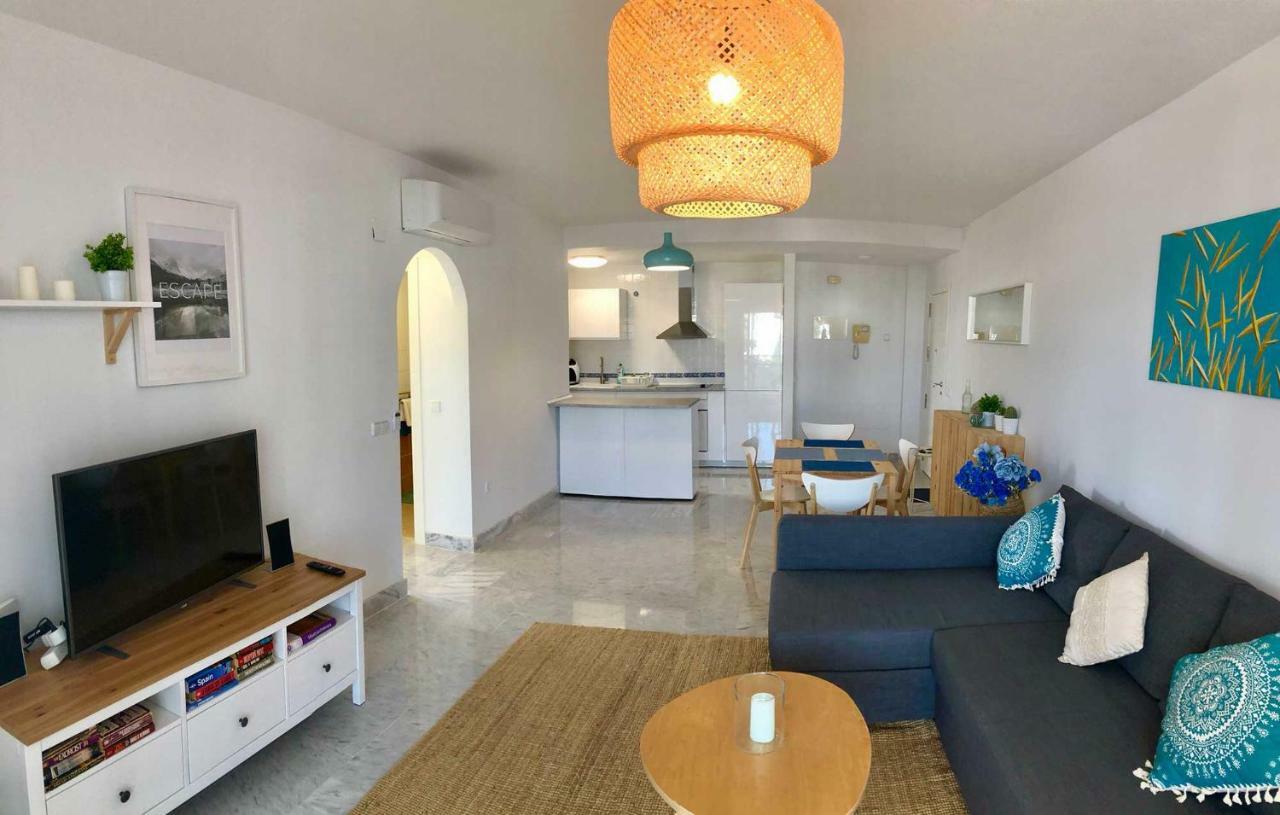 Bright Apartment 300M From The Beach Sitio de Calahonda Esterno foto