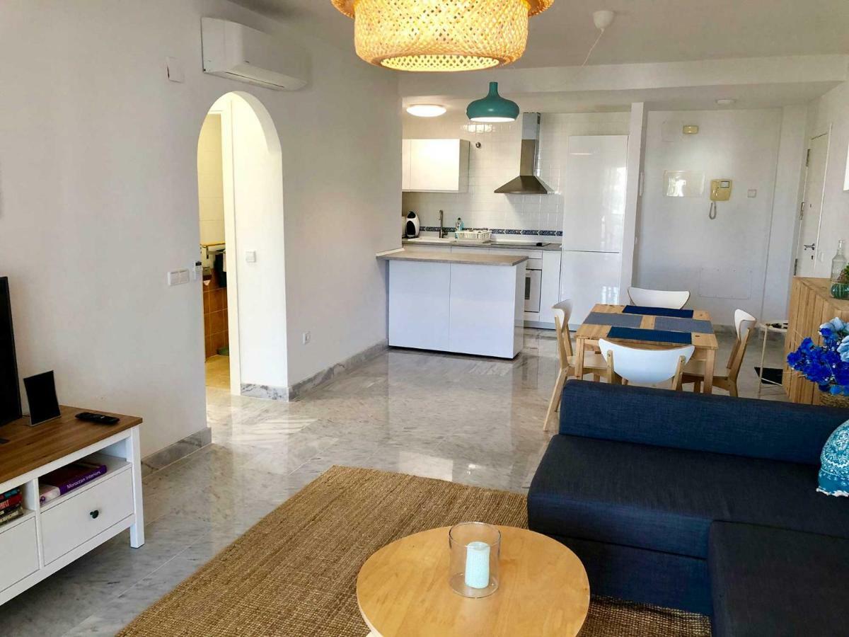 Bright Apartment 300M From The Beach Sitio de Calahonda Esterno foto