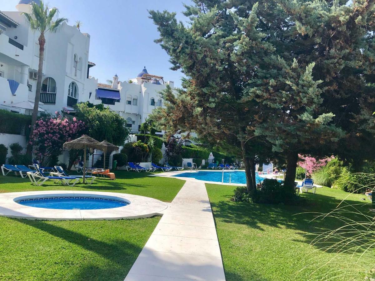 Bright Apartment 300M From The Beach Sitio de Calahonda Esterno foto
